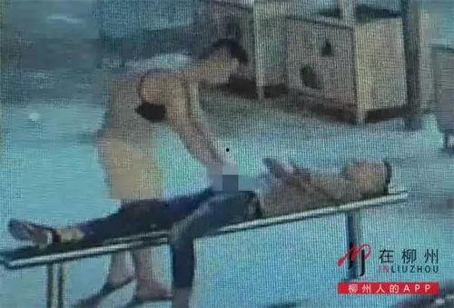 柳州女子醉倒路边吃瓜网,竟成吃瓜群众热议焦点！