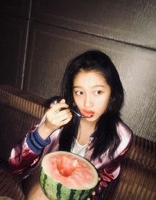 秦皇岛网约女吃瓜,网络热议背后的真相与反思